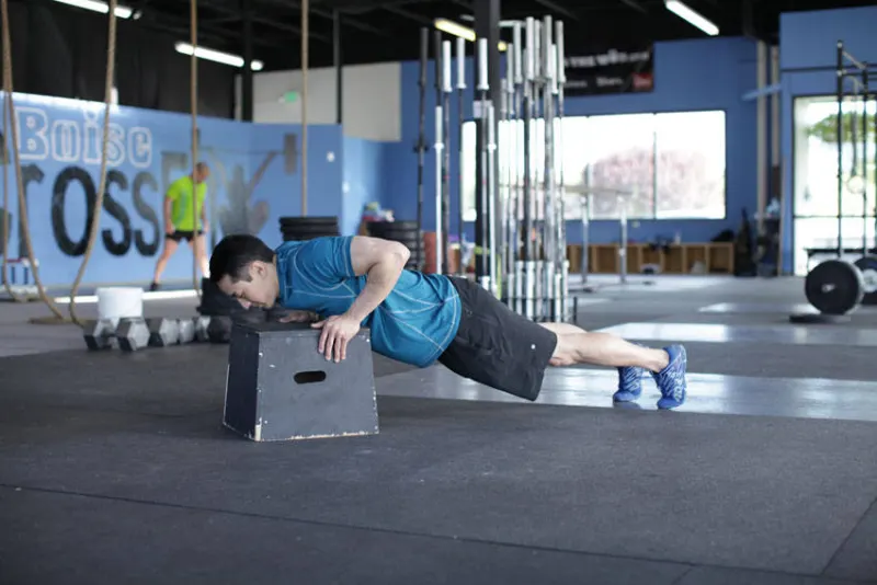 Flexiones inclinadas: posición inicial